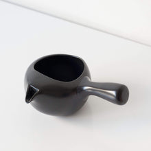 KURO 320ml | Fine Mesh Japanese Teapot BLACK Japanese Teapot | Built-In Fine Mesh Strainer | Buy in Australia Mino, Japan